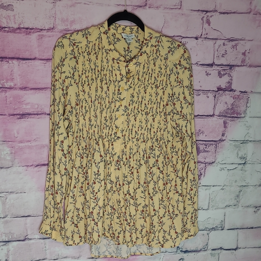 SUNDANCE BUTTER YELLOW PLEATED RED BLUE FLORAL PRINTED HI LOW POPOVER BLOUSE M